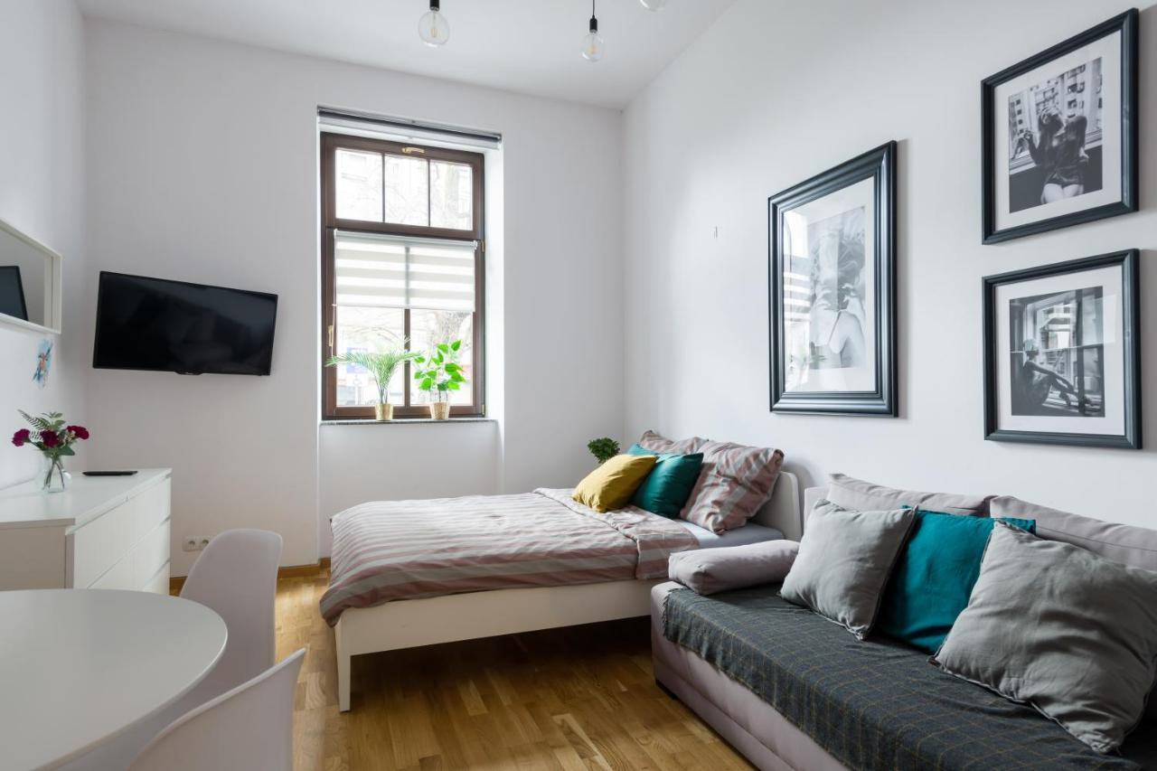 Discover Krakow Apartments - 5 Borowickiej St - Studio Next To Opera And Unity Centre Краків Екстер'єр фото