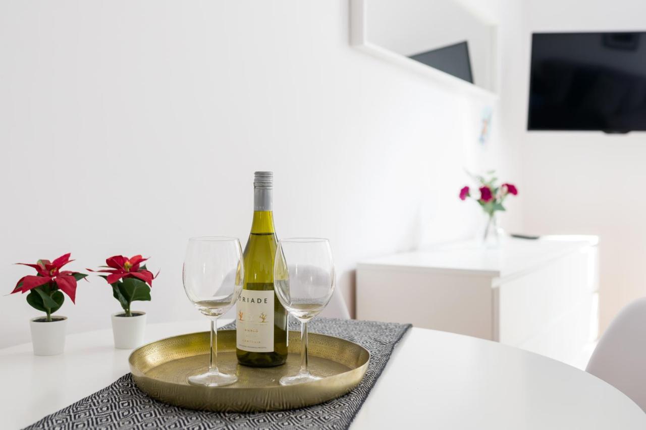 Discover Krakow Apartments - 5 Borowickiej St - Studio Next To Opera And Unity Centre Краків Екстер'єр фото