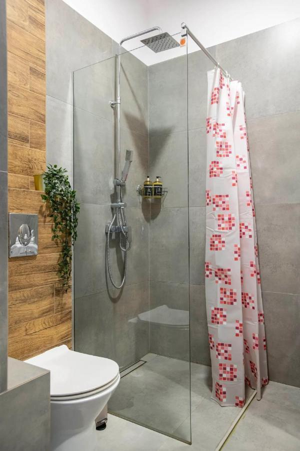 Discover Krakow Apartments - 5 Borowickiej St - Studio Next To Opera And Unity Centre Краків Екстер'єр фото