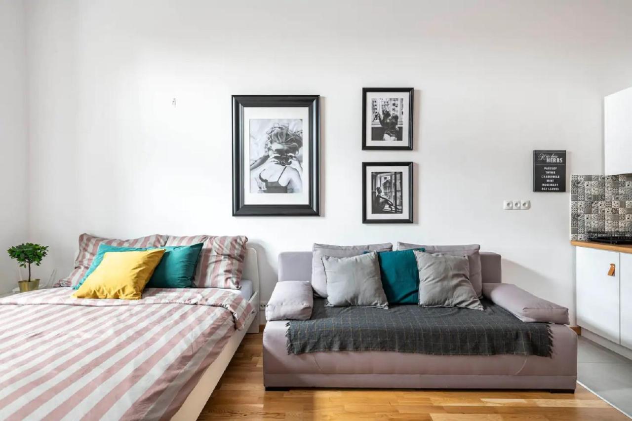 Discover Krakow Apartments - 5 Borowickiej St - Studio Next To Opera And Unity Centre Краків Екстер'єр фото